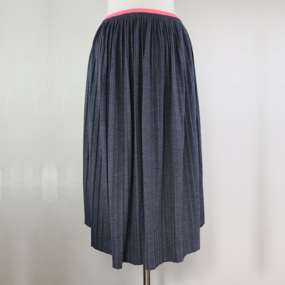 American Eagle Grey Pleated Hi Low Midi L Skirt - Picture 3 of 6
